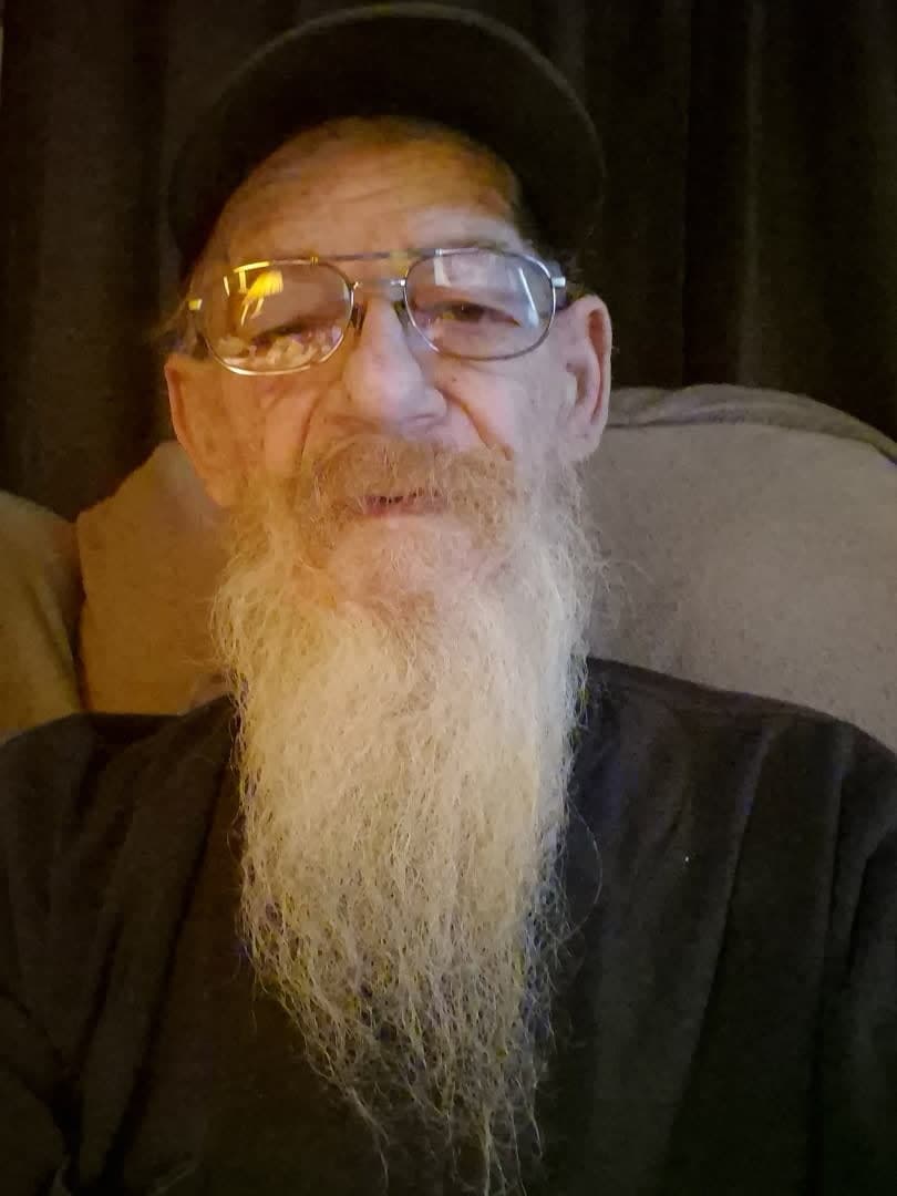 Vernon  Daniel 